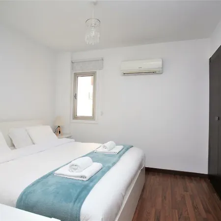 Luxury Two-bedroom Semeli Port View Lägenhet *